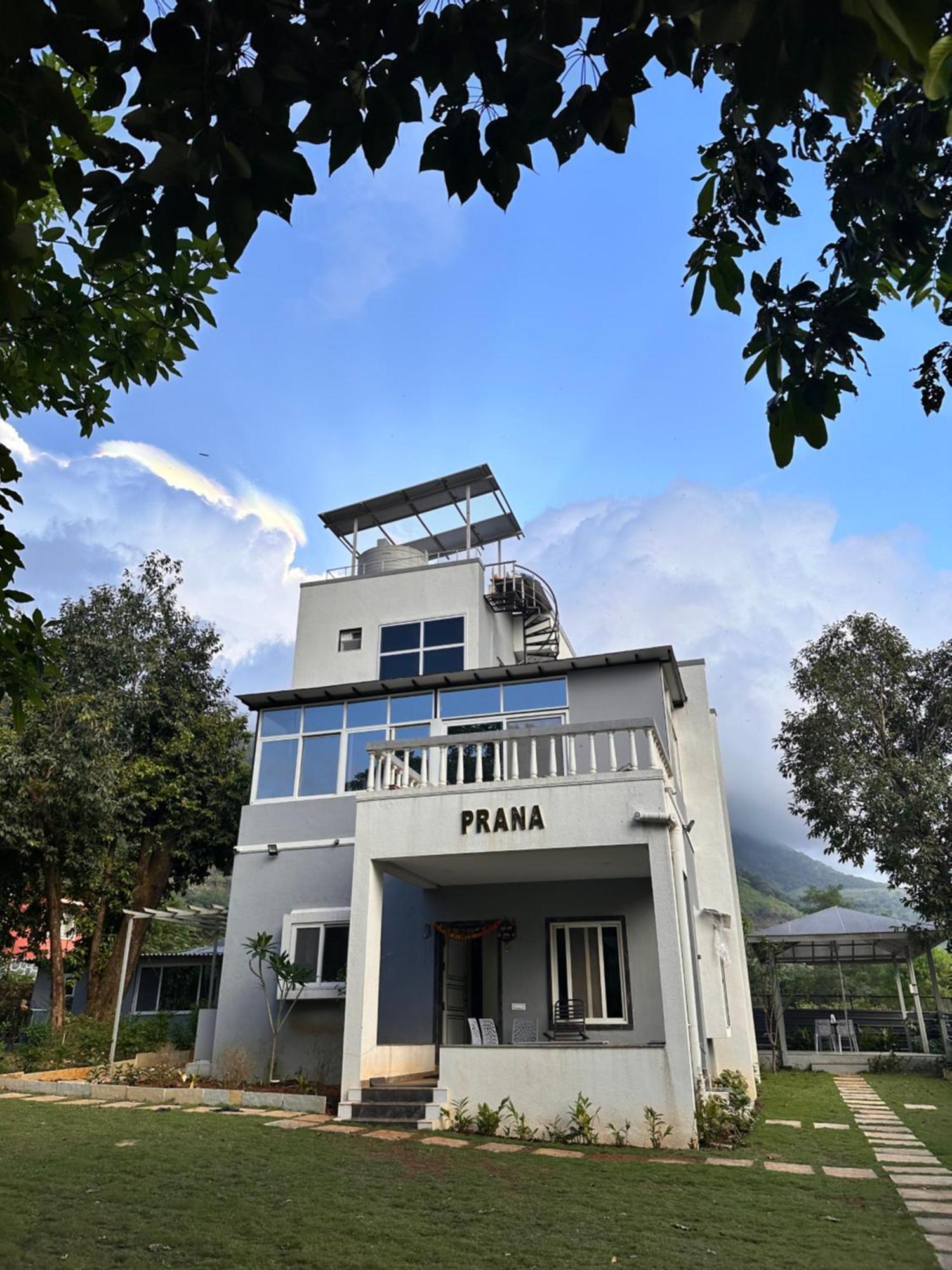 Prana Healing House Villa Pune Bagian luar foto