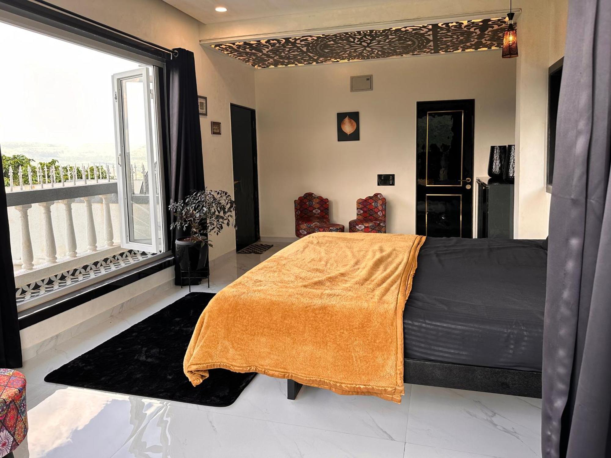 Prana Healing House Villa Pune Bagian luar foto