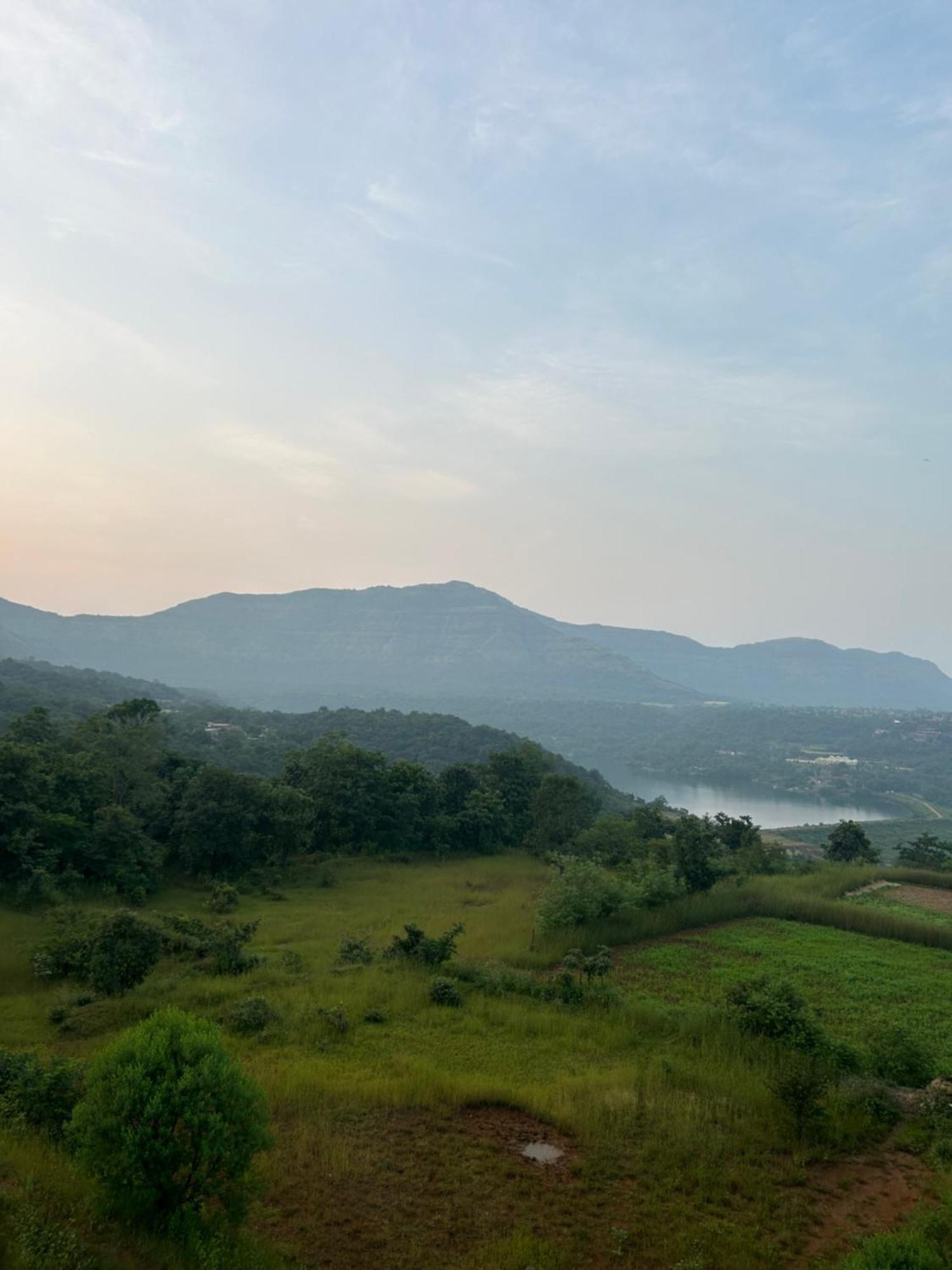 Prana Healing House Villa Pune Bagian luar foto